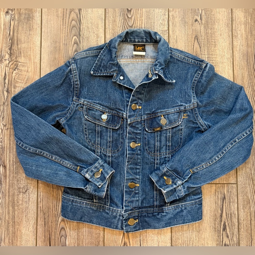 Vintage Lee USA Denim Jacket Classic Trucker Faded Blue youth 14 - Picture 2 of 11